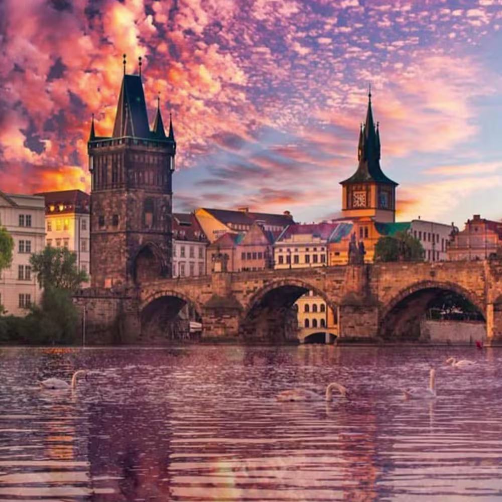 تور ترکیبی اسپانیا: بارسلون،چک 7شب و 8روز✈️ هتل چهارستاره ⭐⭐⭐⭐ (پاییز)#2652