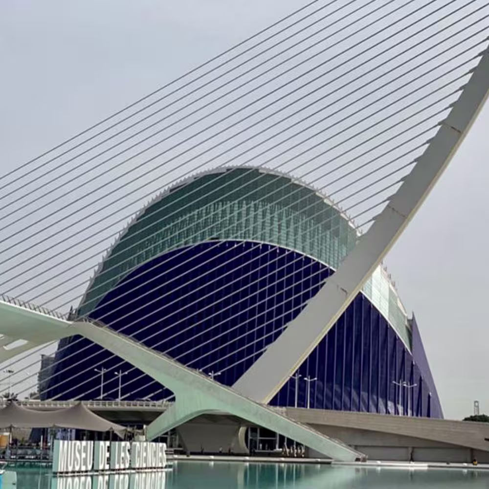 تور ترکیبی اروپا:بارسلون،والنسیا 7شب و 8روز✈️ هتل چهارستاره ⭐⭐⭐⭐ (پاییز)#1866