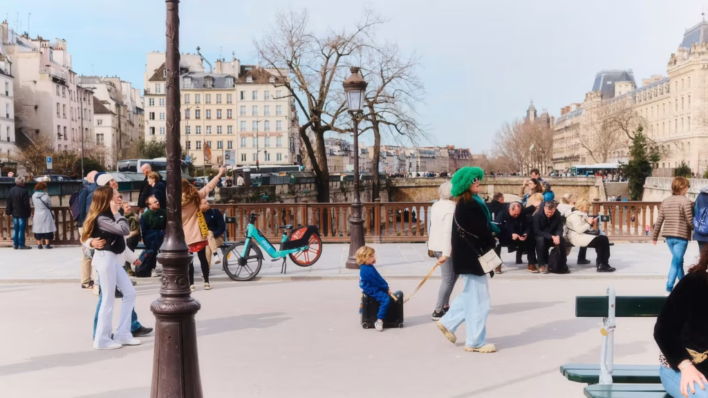 مقصد پاریس سفرو ایرانیان 4#7292