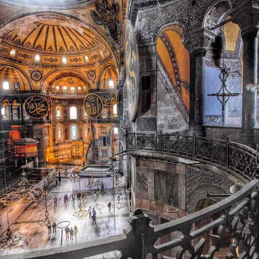 تور استانبول: از تبریز 3شب و 4روز✈️ هتل Rota Star ⭐⭐⭐ (21 آبان)#8738