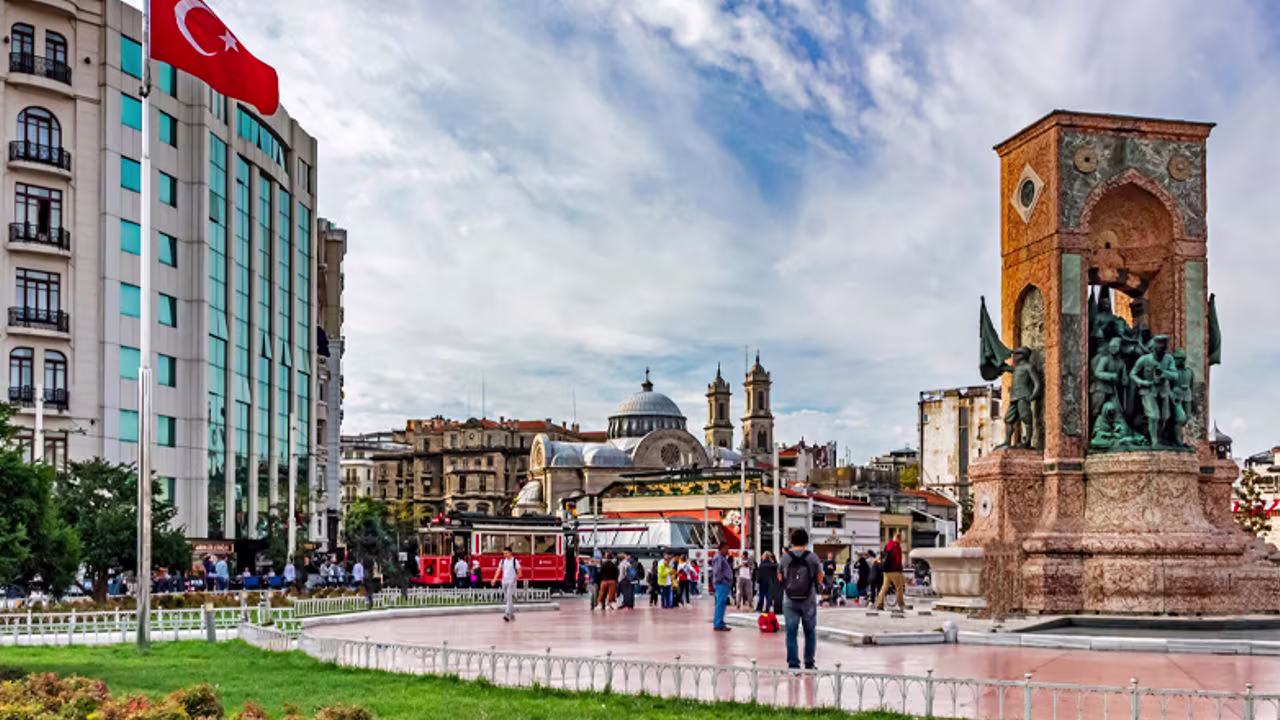 تکسیم استانبول سفرو ایرانیان#4268