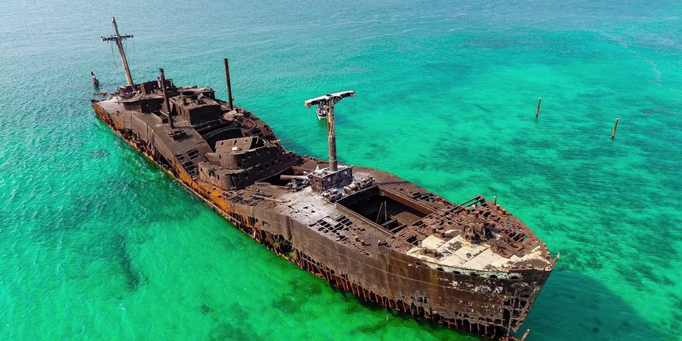 کشتی یونانی کیش سفروایرانیان#1385